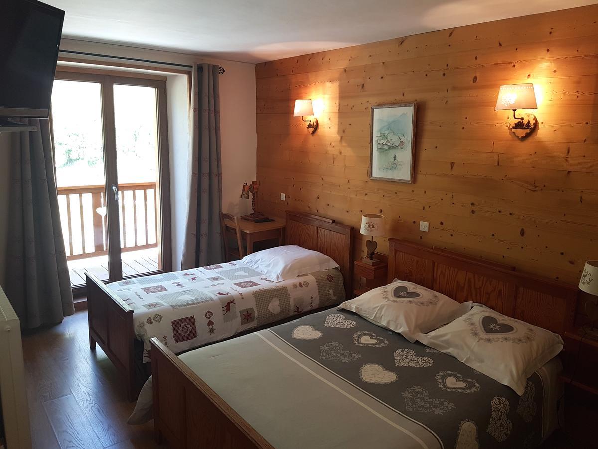 Hotel La Vanoise Bessans Exteriör bild